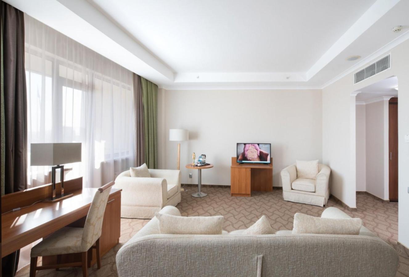 Hotel Duman Astana Luaran gambar