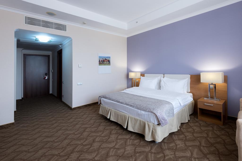 Hotel Duman Astana Luaran gambar
