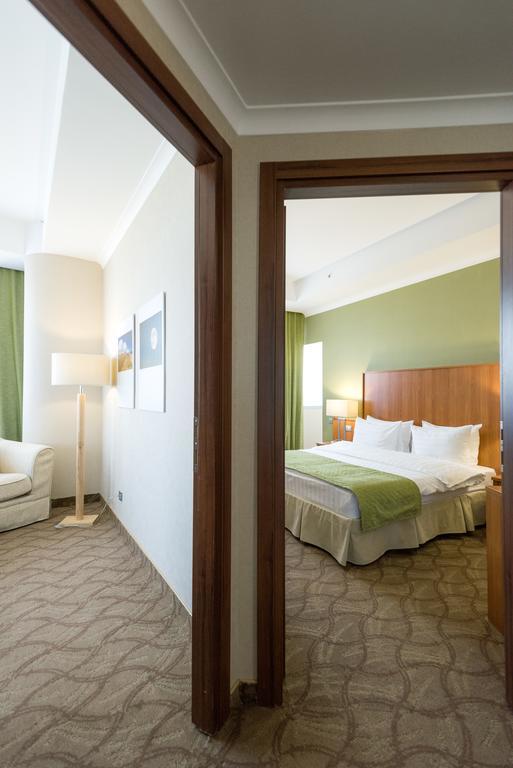 Hotel Duman Astana Luaran gambar