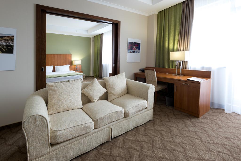 Hotel Duman Astana Luaran gambar