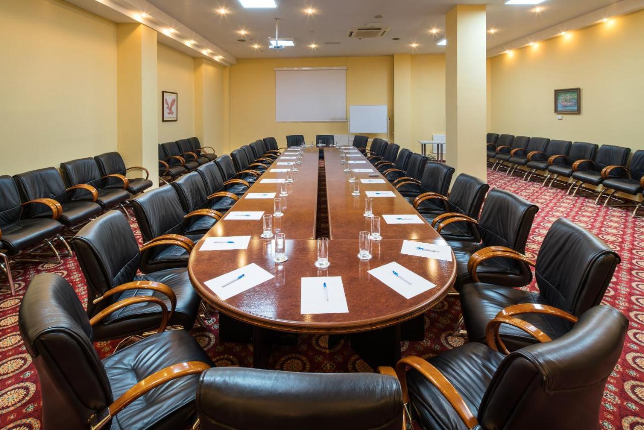 Hotel Duman Astana Luaran gambar